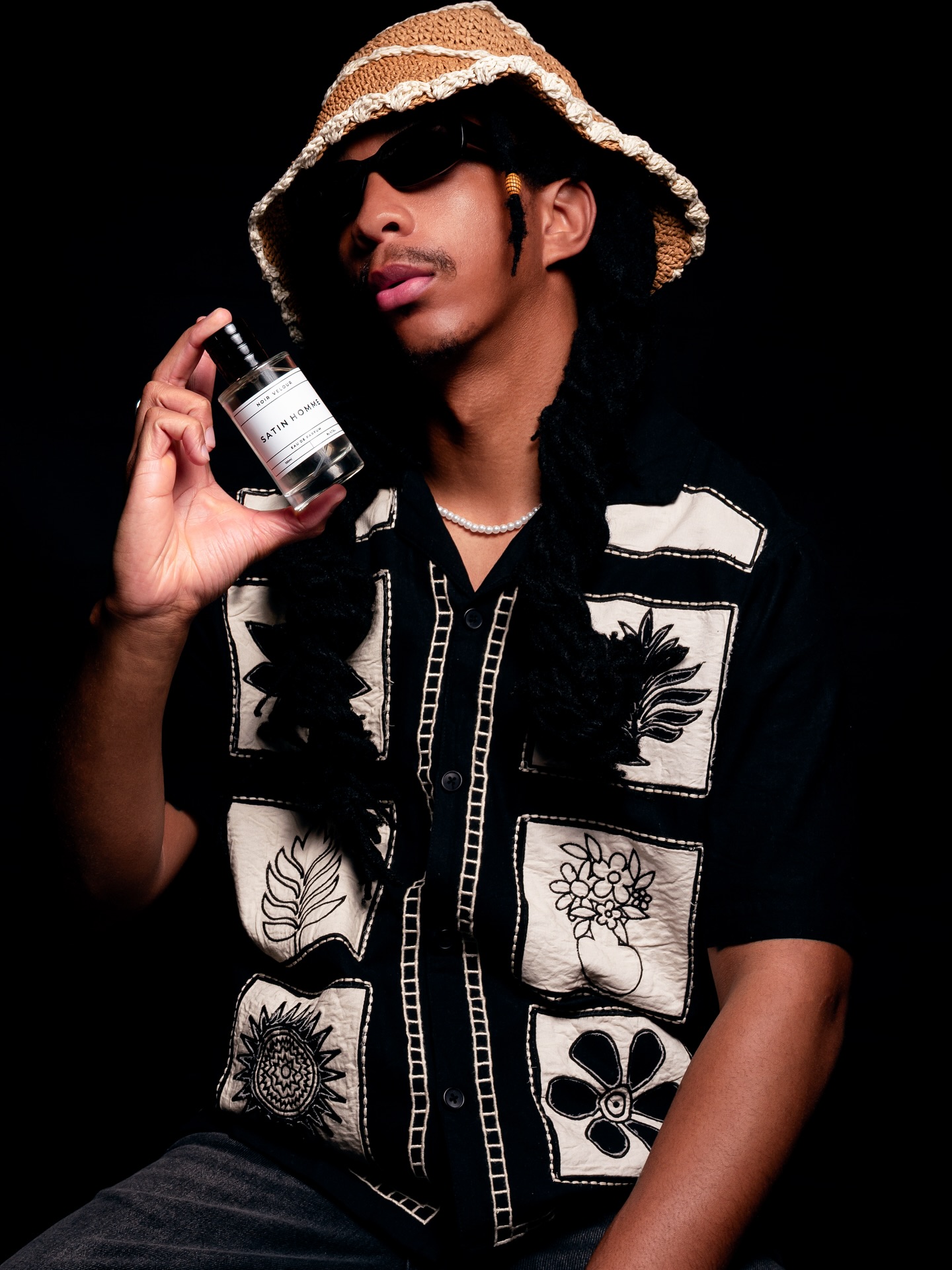 Noir Velour Background